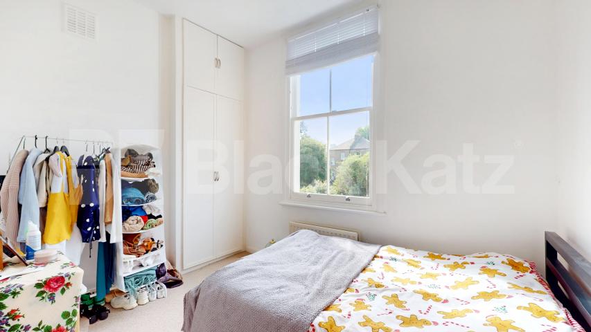 Located in the heart of Tufnell Park located walking distance to local amenities Tufnell Park Road, Tufnell Park 